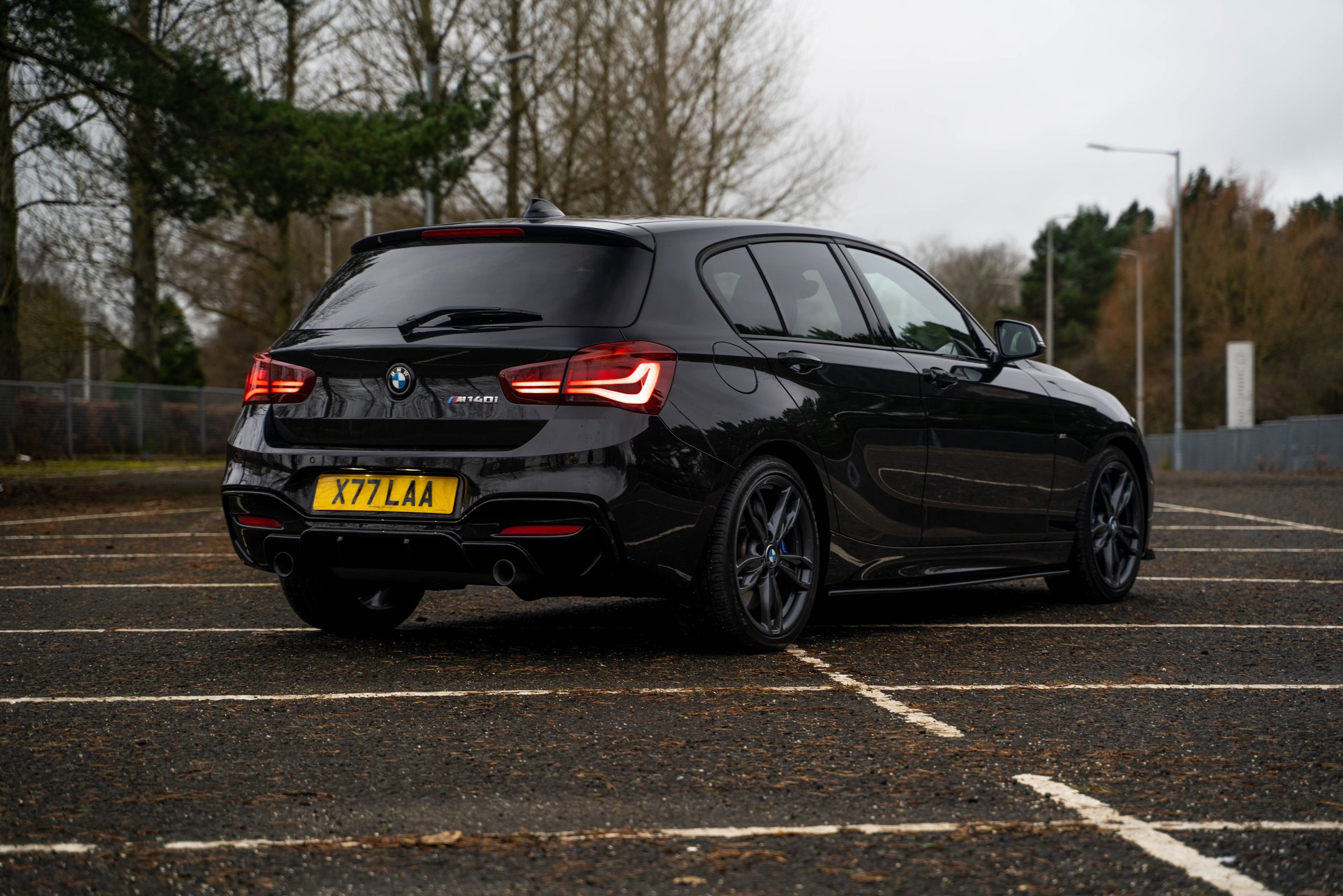 
								BMW M140i 3.0 Shadow Edition 2019 full									